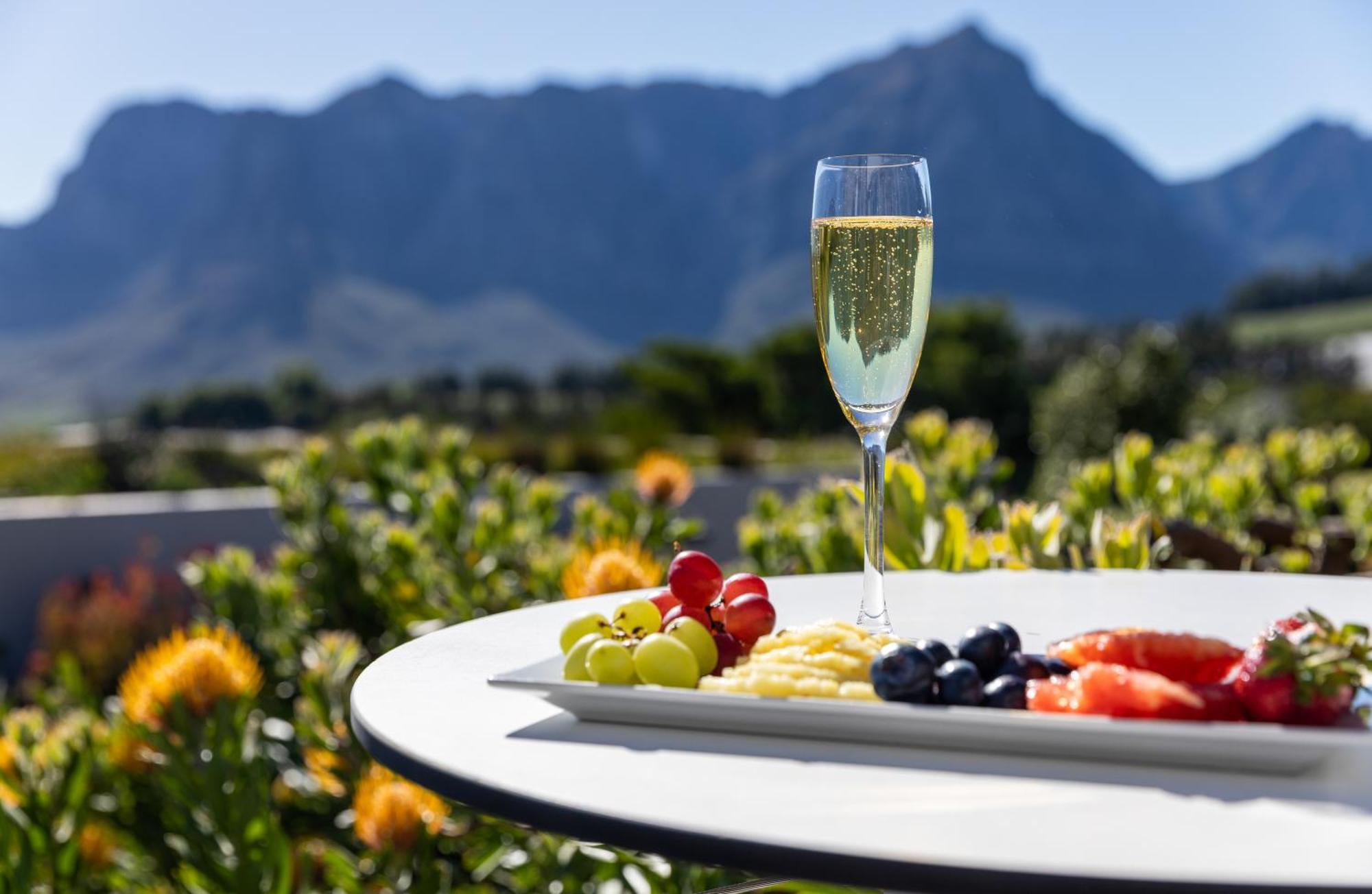 Clouds Estate Hotel Stellenbosch Exterior photo